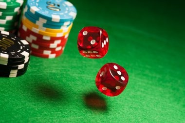 hometoto blackjack table with live dealer and betting interface